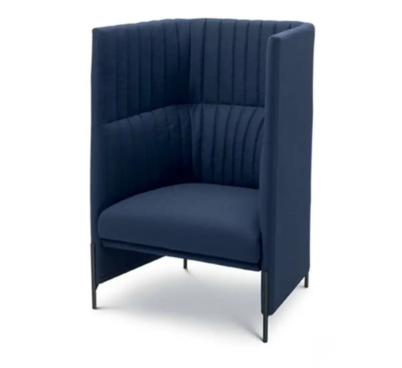 Arflex Algon - Poltrona trapuntata con schienale alto