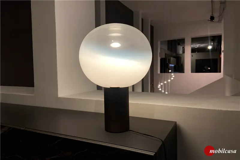 Artemide Laguna 37 lampada da tavolo - diffusore sfumato trasparente, struttura bronzo satinato