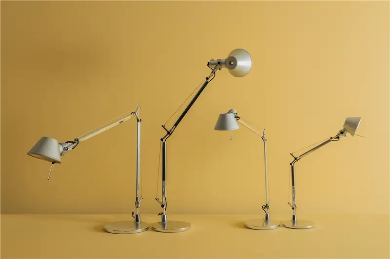 Artemide Tolomeo lampada da tavolo