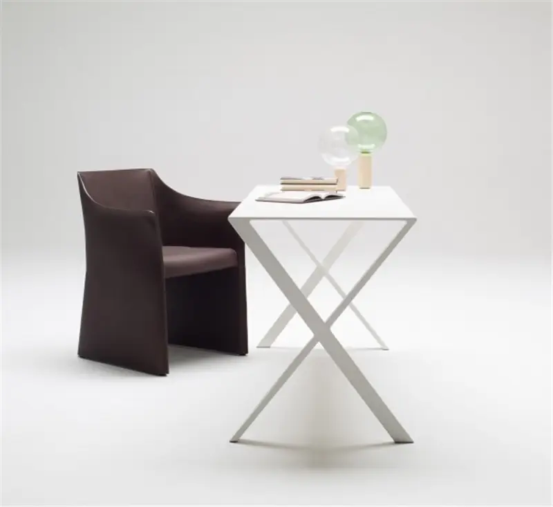 Cappellini Cap Chair 2 Poltroncina