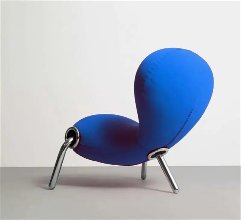Cappellini Embryo Chair - Poltroncina a tre gambe