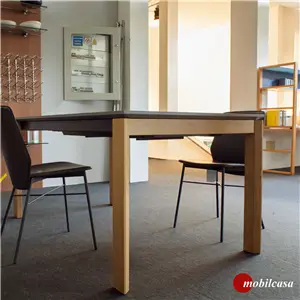 Connubia Eminence tavolo allungabile - L. 160-210-260 cm, P. 90 cm, h. 76 cm - Piano in ceramica-cemento, struttura grigio opaco