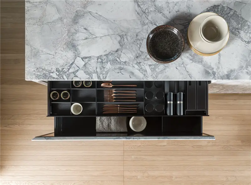 Dada Intersection Cucina