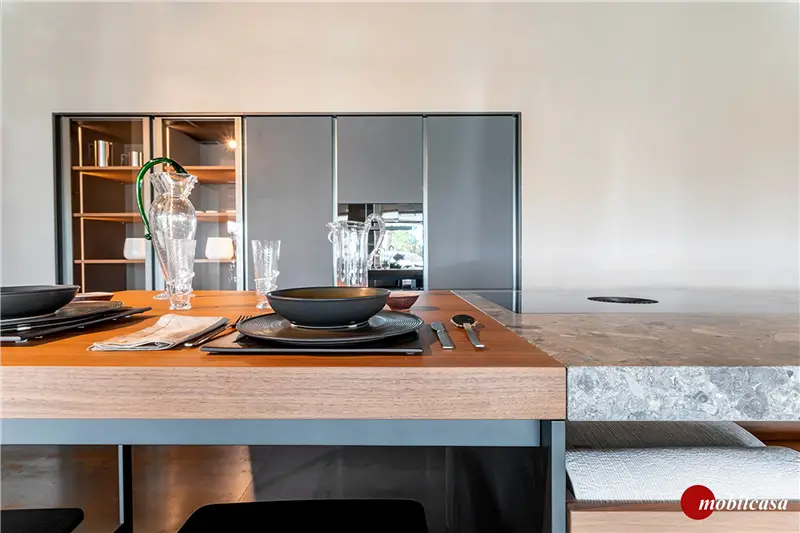 Dada VVD cucina con isola in acciaio ferrovia/Laccato opaco metallizzato Peltro