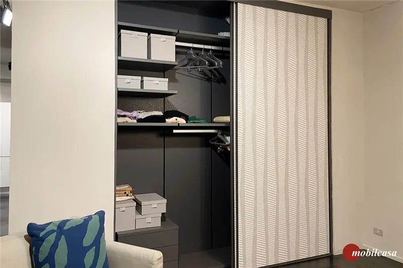 De Rosso Aliante System - cabina armadio L. 258 cm, H. 295 cm, P. 65 cm, con ante stampate in digitale