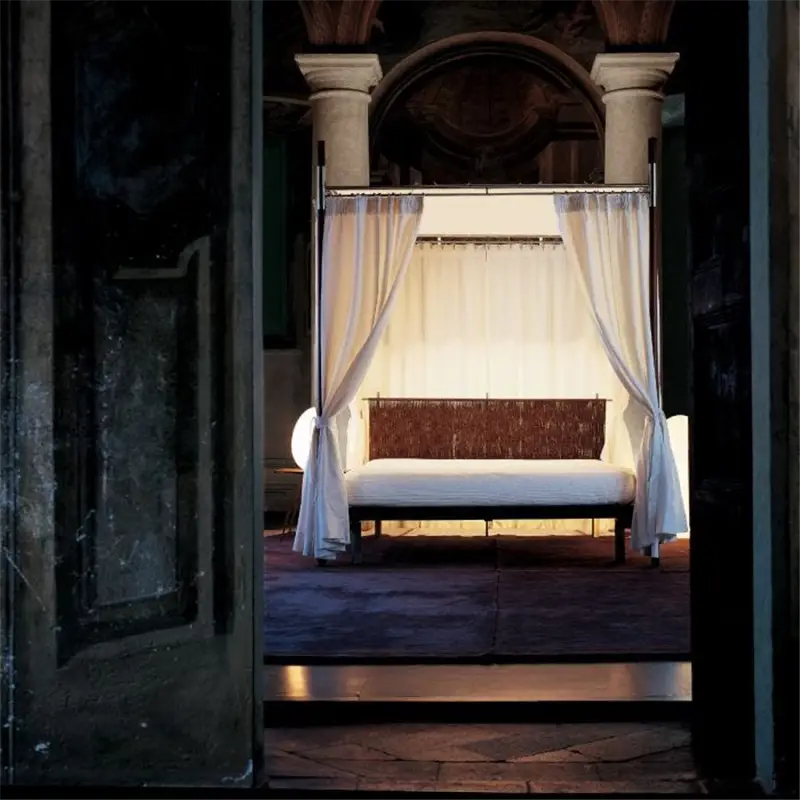 Driade Edward II Letto matrimoniale con baldacchino