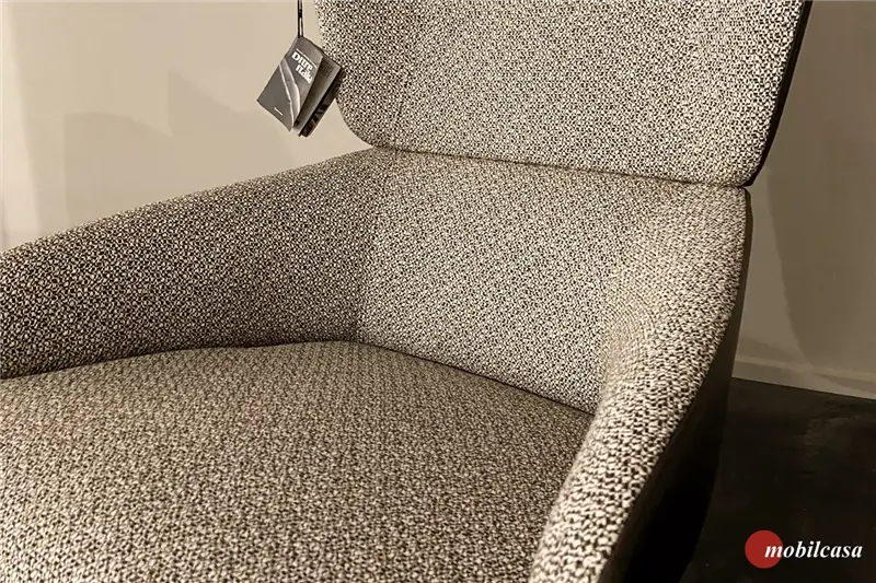 Ditre Cut Poltrona - esterno in pelle marrone, rivestimento grigio, piedini in metallo light brown