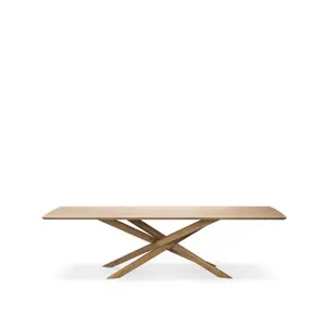 <span class="brand">Ethnicraft</span> Mikado Tavolo