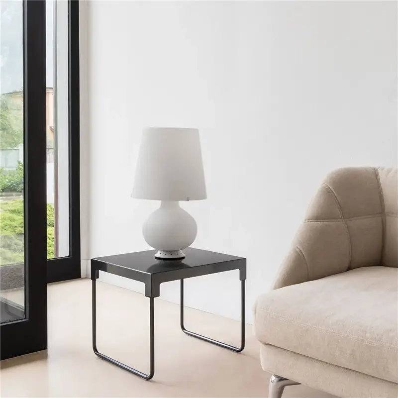 Fontanaarte Fontana media lampada da tavolo - bianco