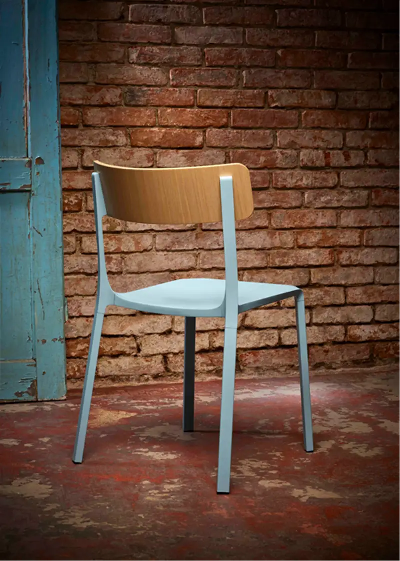 Infiniti Ruelle Sedia