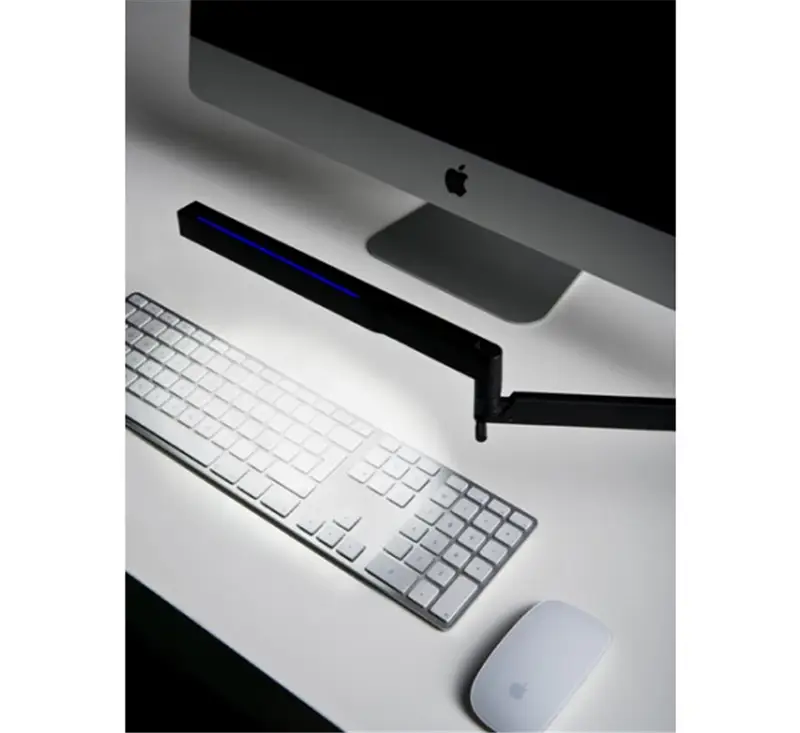 Luceplan Bap Led Lampada da Tavolo con Attacco Piano