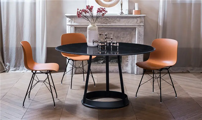 Magis Brut tavolo rotondo ø 130 cm