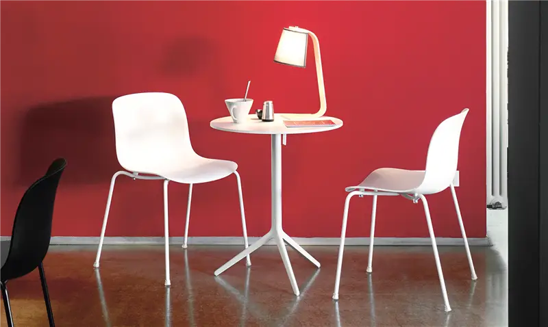 Magis Central tavolo con piano ribaltabile