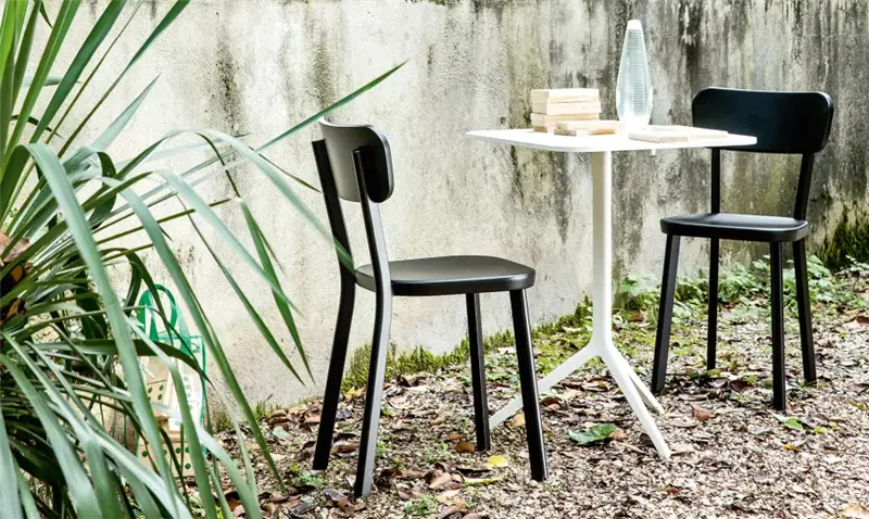 Magis Central tavolo con piano ribaltabile