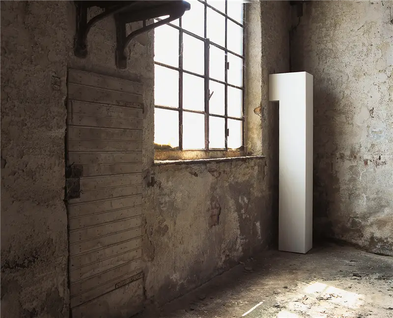 Minotti Italia Formosa in piedi