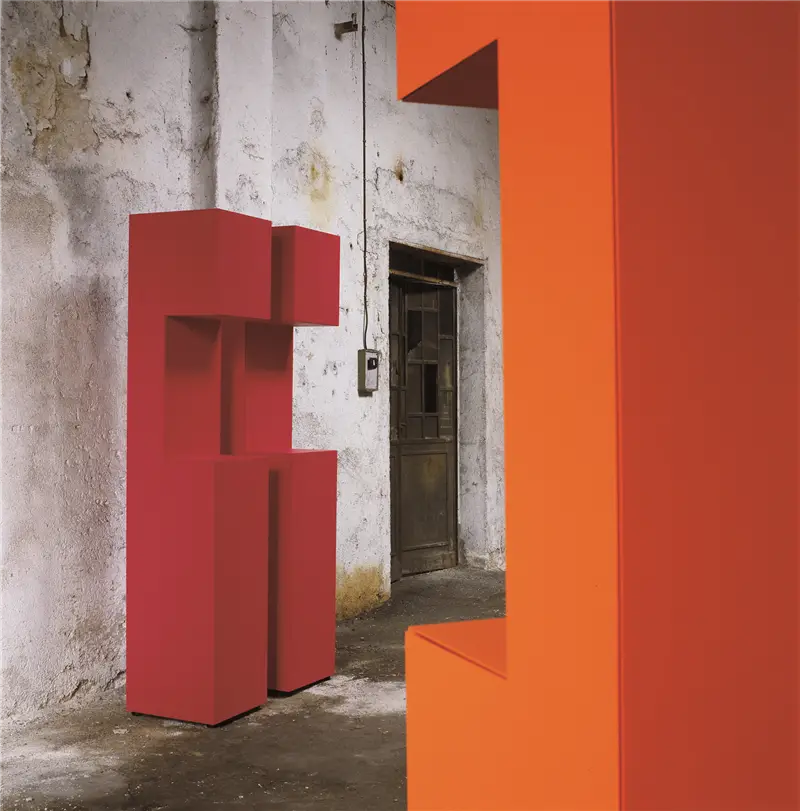 Minotti Italia Rebus