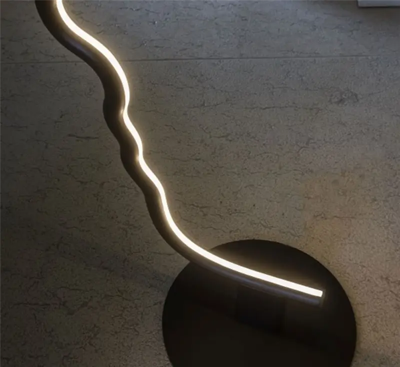 Mogg Vis a Vis Lampada da Terra