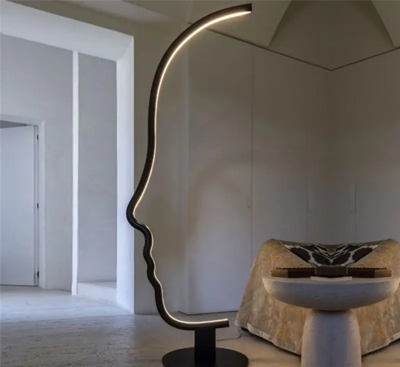 Mogg Vis a Vis Lampada da Terra