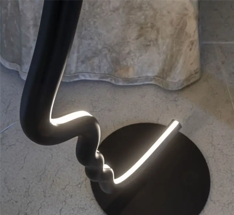 Mogg Vis a Vis Lampada da Terra