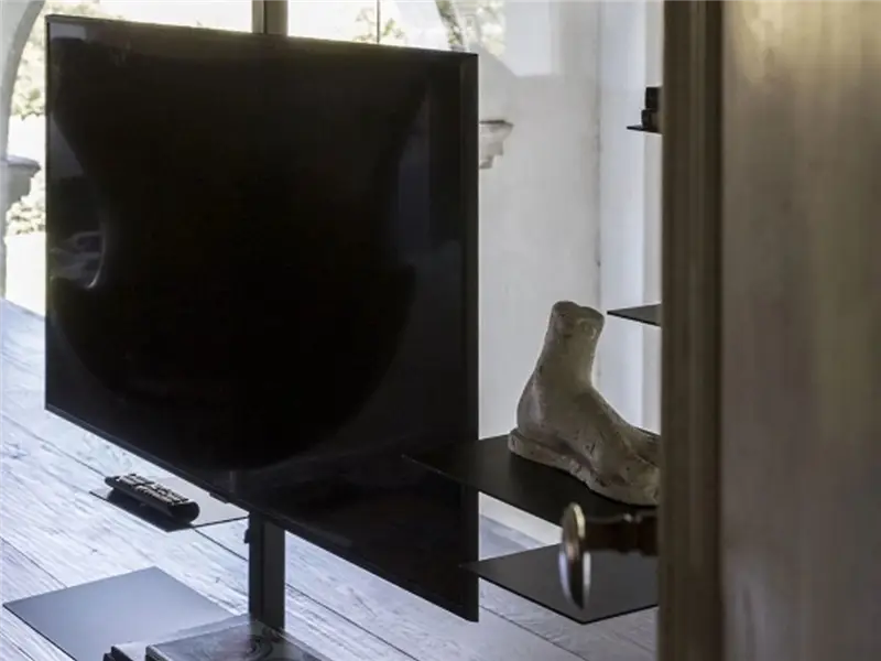 Mogg Adelaide Etagere- Mobile TV