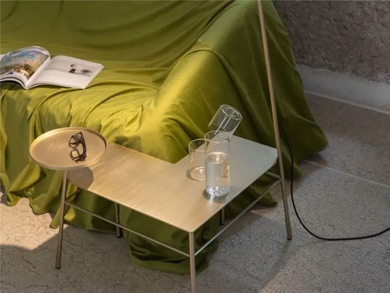 Mogg Dasé Tavolino Angolare con Lampada e Vassoio