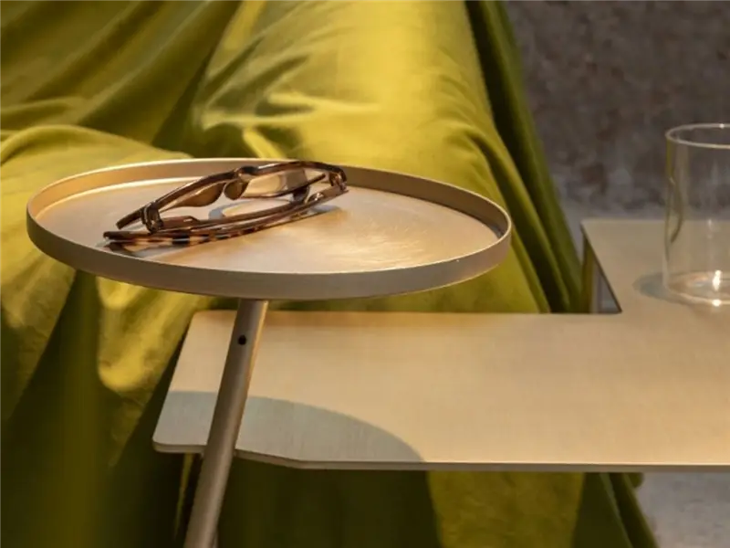 Mogg Dasé Tavolino Angolare con Lampada e Vassoio