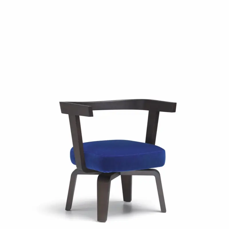 Molteni & C Porta volta sedia low chair - struttura in massello frassino tinto, seduta in velluto