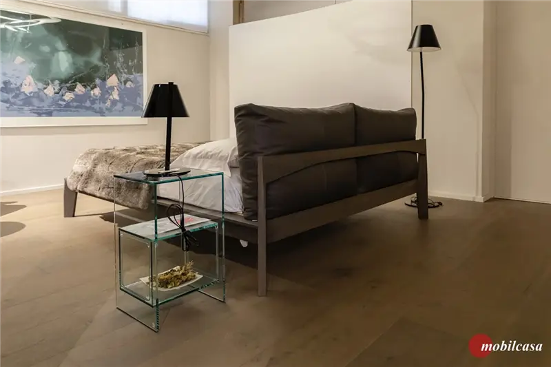 Molteni & C Wish letto matrimoniale - Struttura rovere grafite con testiera in pelle cat. S, comprensivo di rete 160
