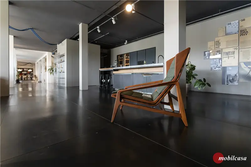 Molteni & C D.156.3 Poltrona collezione Gio Ponti