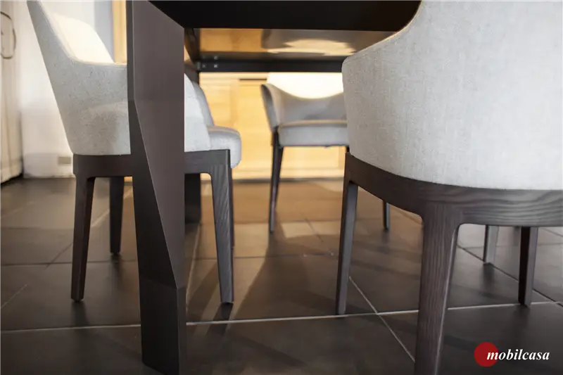 Molteni & C Chelsea set da 4 sedie CSB1 - tessuto K con struttura eucalipto