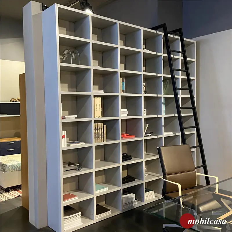 Novamobili Living libreria laccata grigio opaco con scala a parete - L. 273, P. 37, H. 259,5 cm