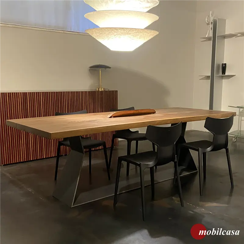 Riva 1920 Bedrock plank C tavolo - L.240, P.90/100, H. 76 cm, base in ferro finitura trasparente opaco / Piano in noce con nodi