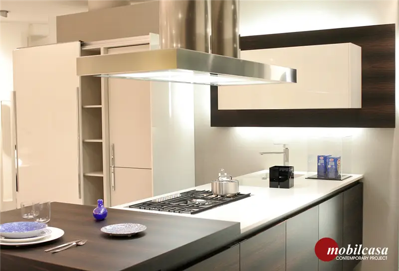 Salvarani High Teak composizione cucina in ebano