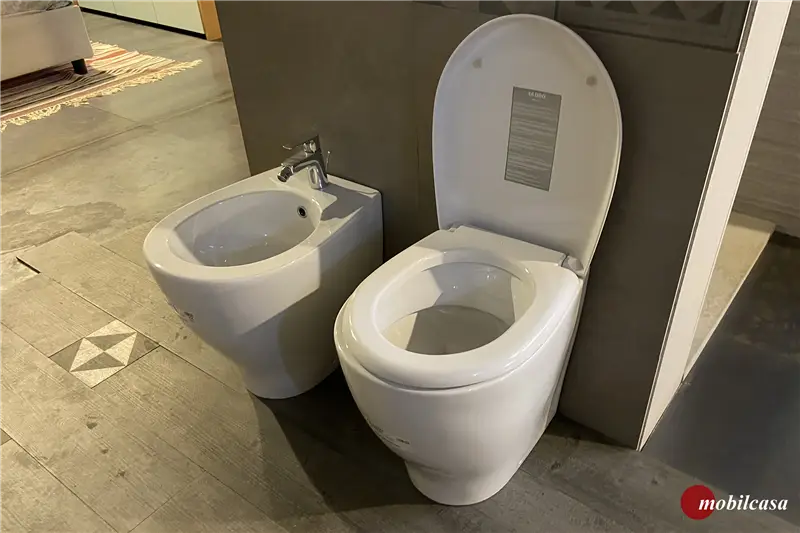 Scarabeo Moon hung WC sospeso con sedile per WC in termoindurente - bianco