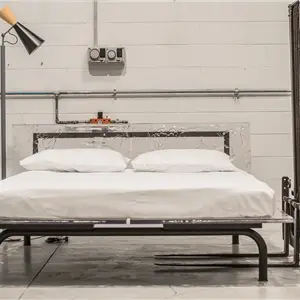 Sturm Milano Amante letto