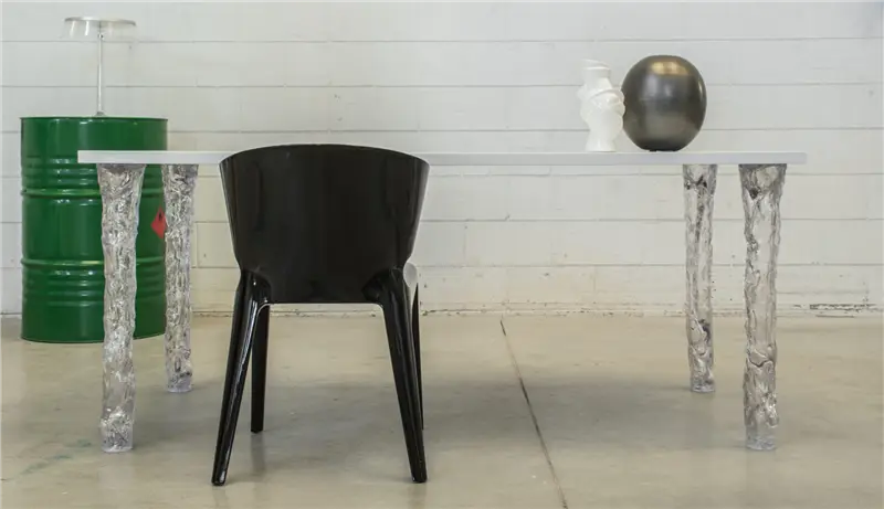 Sturm Milano Gamba di legno Tavolo