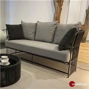 <span class="brand">Varaschin</span> Tibidabo Divano 2 posti - Struttura grigia, rivestimento madras perla