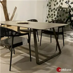 <span class="brand">Varaschin</span> Kolonaki tavolo - 200x100 cm, top in hpl Bedonia, struttura in metallo grigio