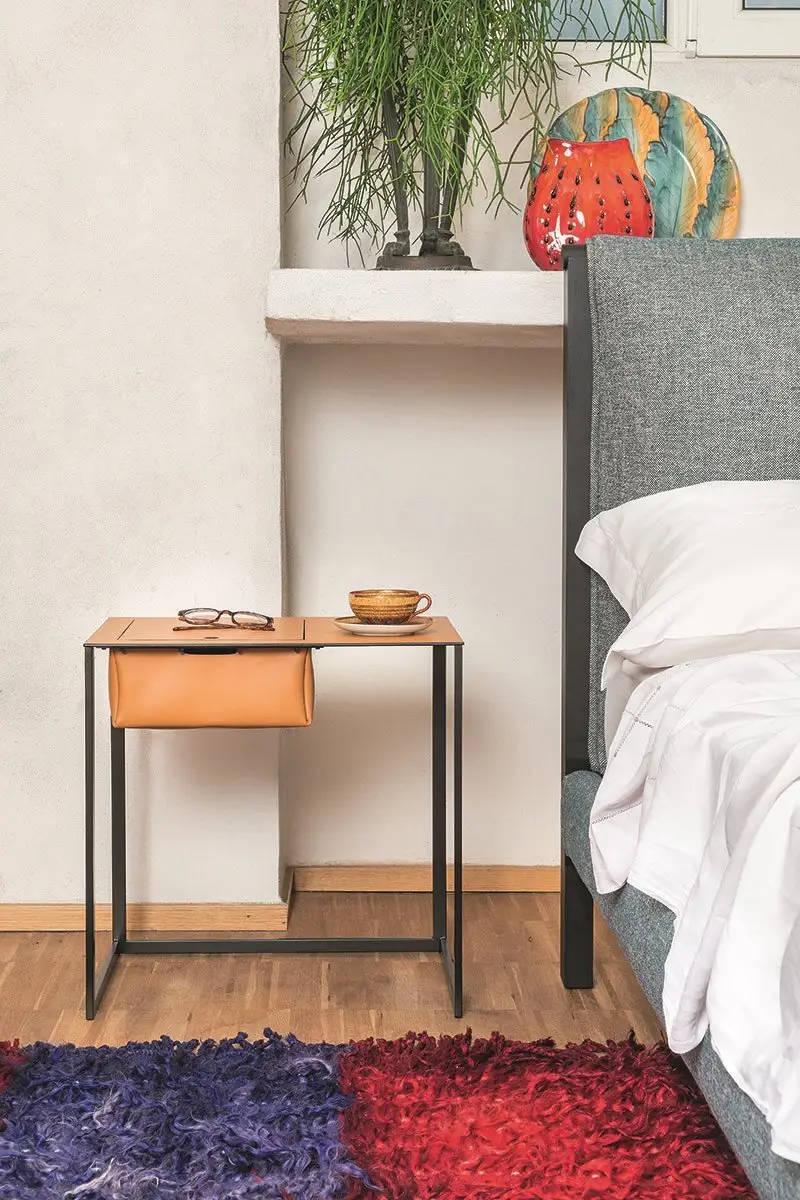 Zanotta Taschino 643 Comodino